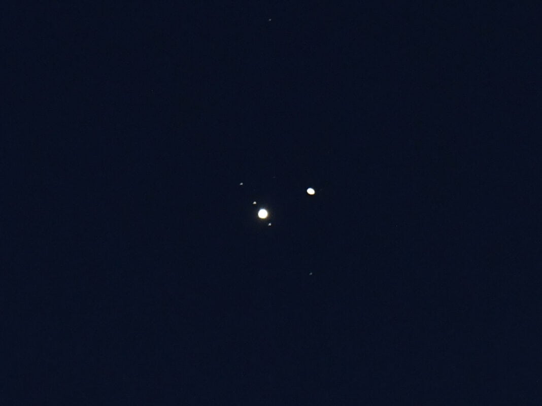Seeing Saturn Without A Telescope